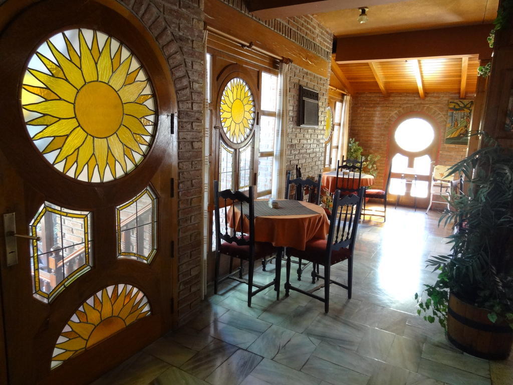 Mon Petit Hotel Villa Carlos Paz Eksteriør billede