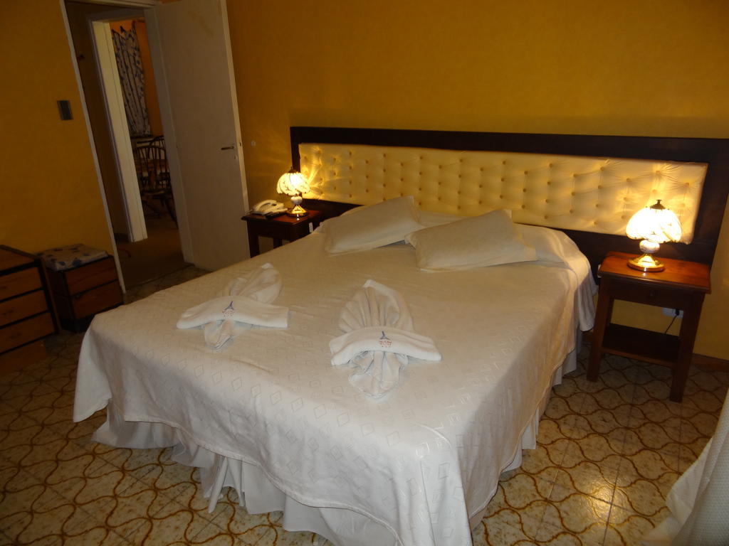 Mon Petit Hotel Villa Carlos Paz Værelse billede